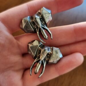 Uno de 50 Wakichey Elephant *Earrings Only*